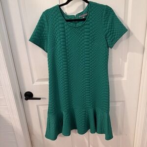 Sharagano Emerald Green Women's Size 8‎ textured flounce dress ruffle Hem